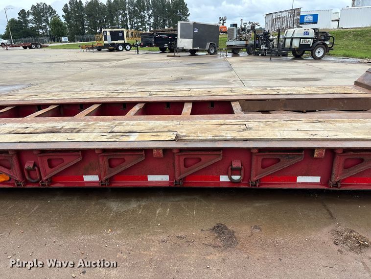 image for item FG0402 2004 Trail King   TK110HDG-533 lowboy equipment trailer