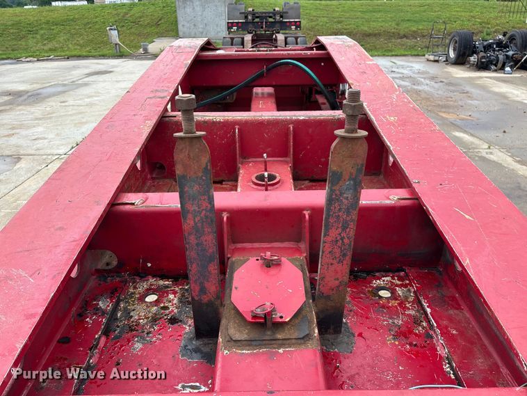 image for item FG0402 2004 Trail King   TK110HDG-533 lowboy equipment trailer