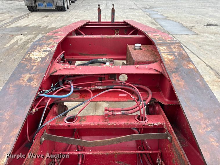 image for item FG0402 2004 Trail King   TK110HDG-533 lowboy equipment trailer