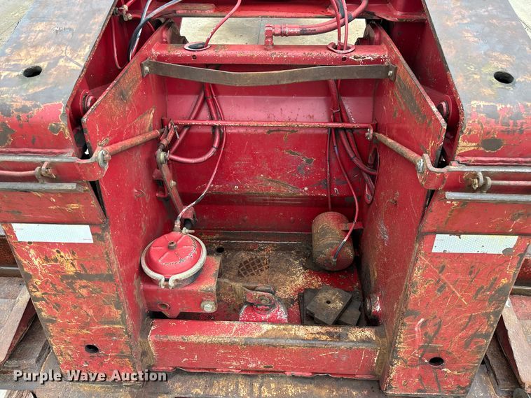 image for item FG0402 2004 Trail King   TK110HDG-533 lowboy equipment trailer