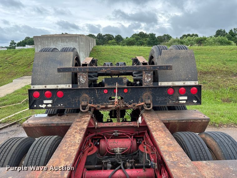 image for item FG0402 2004 Trail King   TK110HDG-533 lowboy equipment trailer