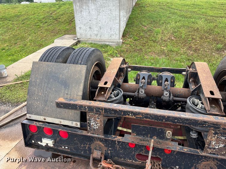 image for item FG0402 2004 Trail King   TK110HDG-533 lowboy equipment trailer