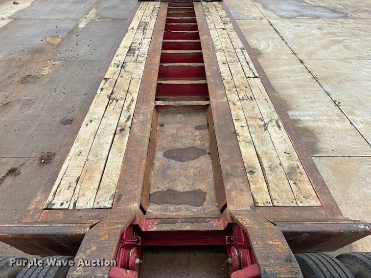 image for item FG0402 2004 Trail King   TK110HDG-533 lowboy equipment trailer