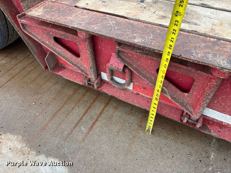 image for item FG0402 2004 Trail King   TK110HDG-533 lowboy equipment trailer