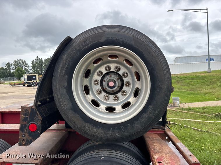 image for item FG0402 2004 Trail King   TK110HDG-533 lowboy equipment trailer