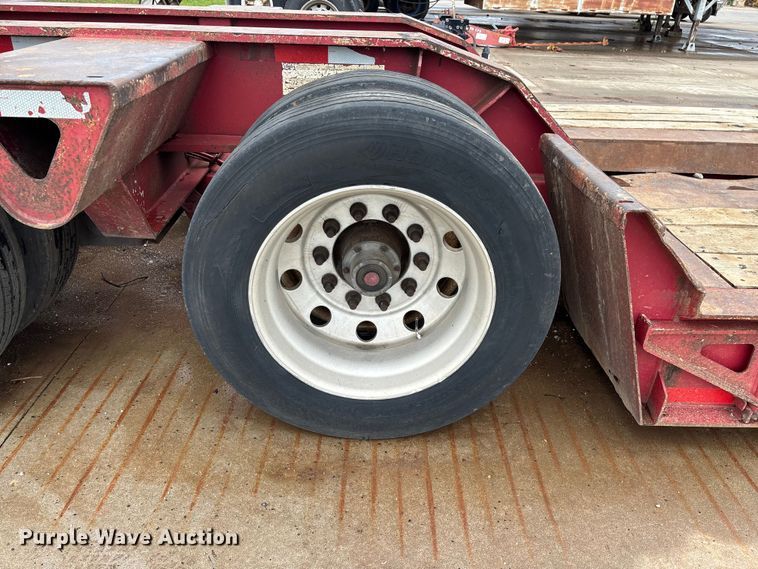 image for item FG0402 2004 Trail King   TK110HDG-533 lowboy equipment trailer