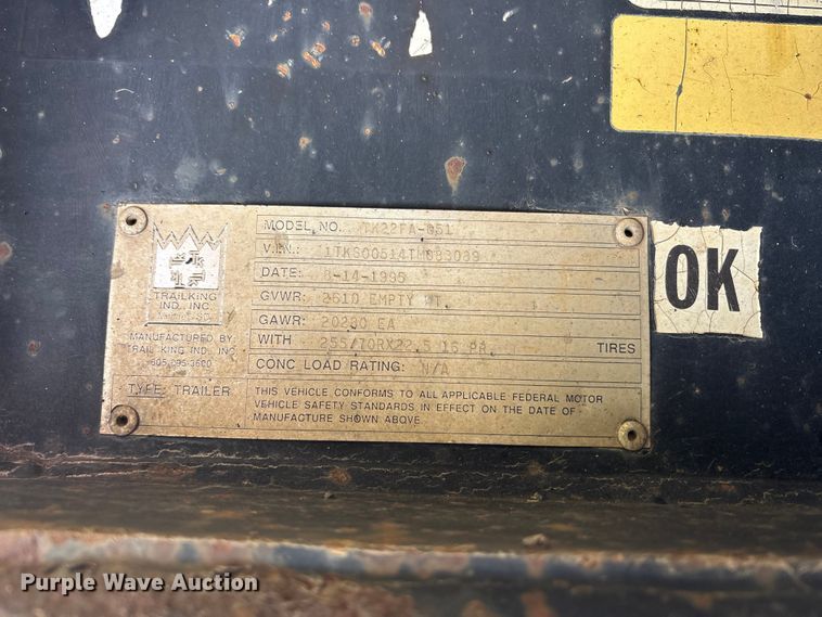 image for item FG0402 2004 Trail King   TK110HDG-533 lowboy equipment trailer