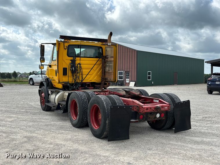 image for item FG0460 2012 International 8600 semi truck