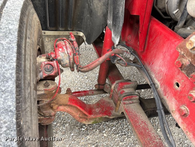 image for item FG0460 2012 International 8600 semi truck