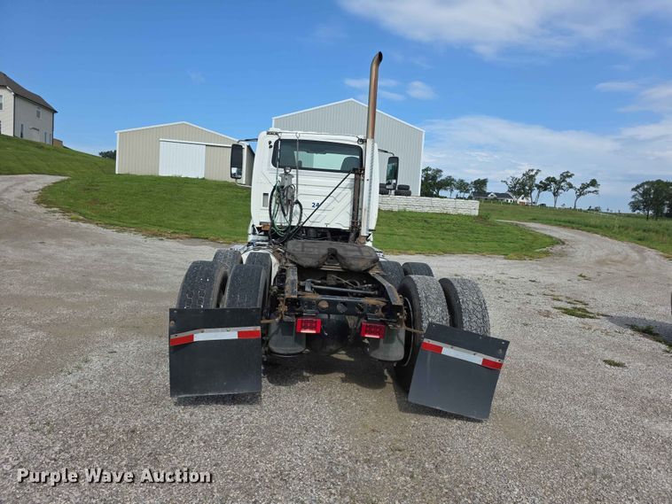 image for item FH6167 2016 International LF687 semi truck