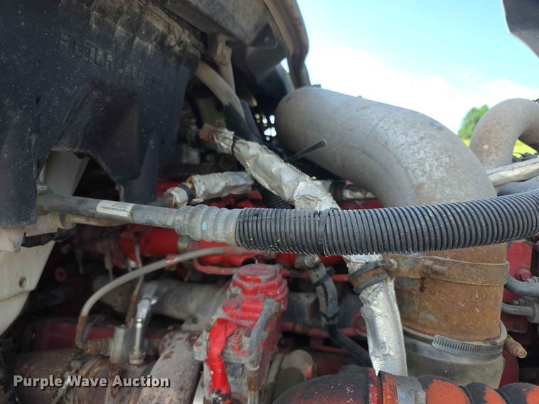 image for item FH6167 2016 International LF687 semi truck