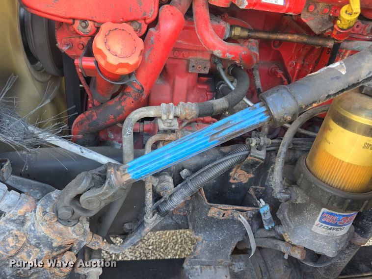 image for item FH6167 2016 International LF687 semi truck