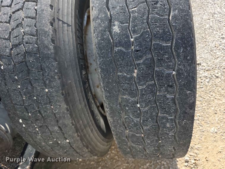 image for item FH6167 2016 International LF687 semi truck