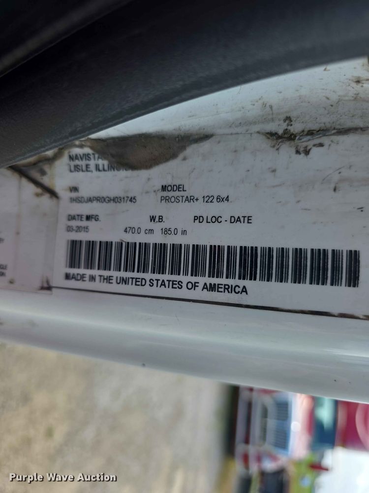 image for item FH6167 2016 International LF687 semi truck