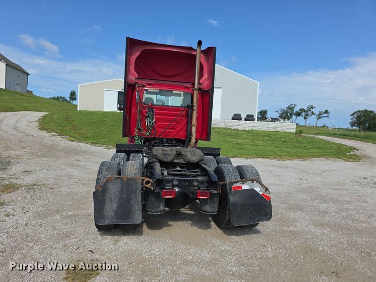 image for item FH6168 2016 International ProStar 122 semi truck