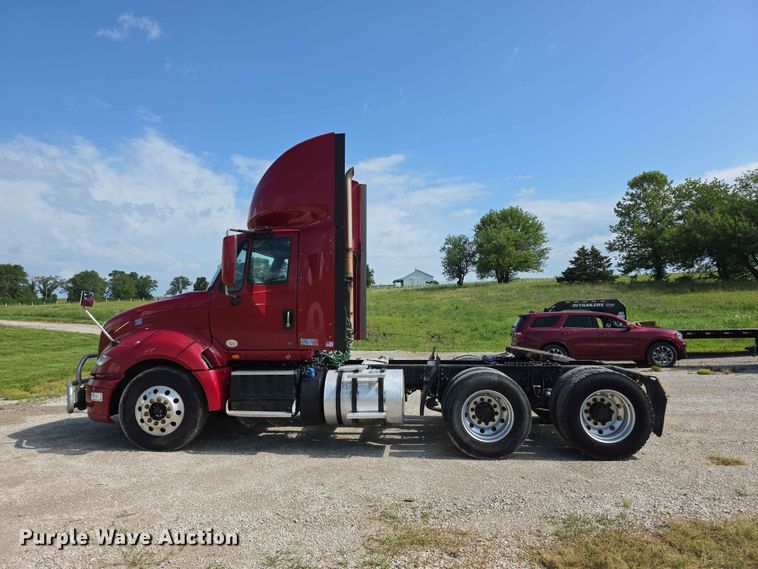 image for item FH6168 2016 International ProStar 122 semi truck