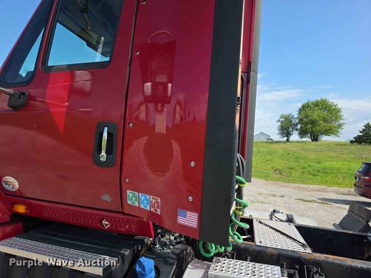 image for item FH6168 2016 International ProStar 122 semi truck