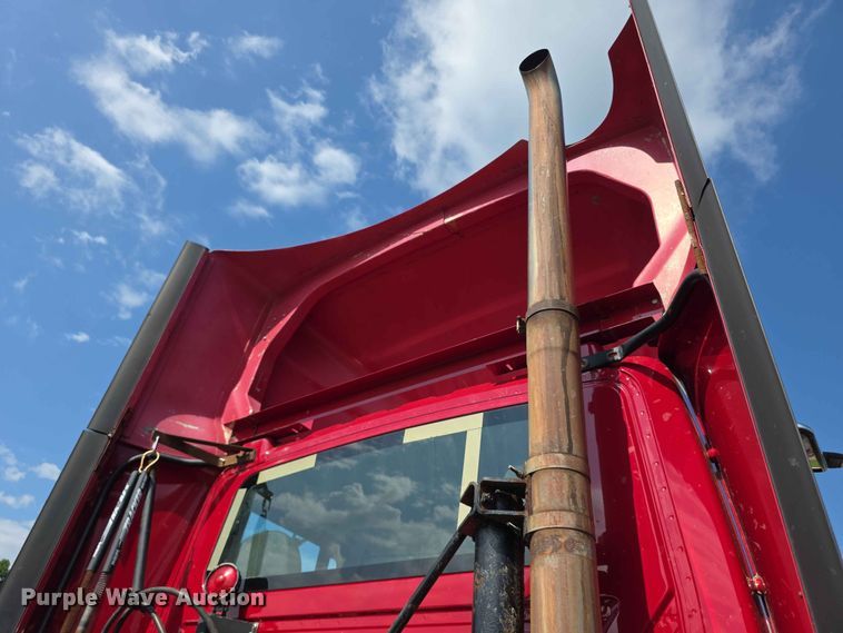 image for item FH6168 2016 International ProStar 122 semi truck