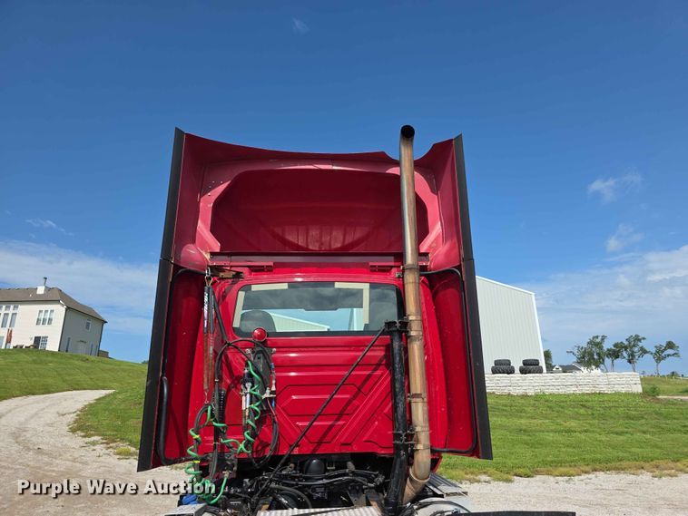 image for item FH6168 2016 International ProStar 122 semi truck