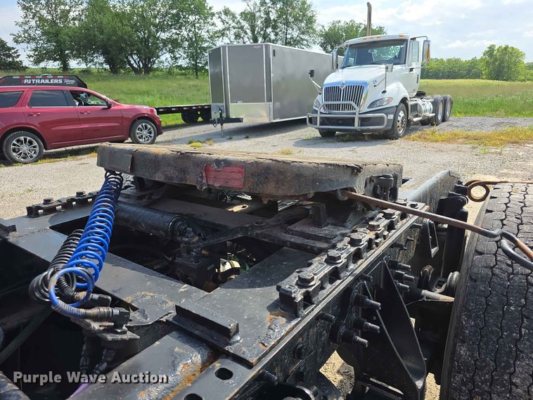image for item FH6168 2016 International ProStar 122 semi truck