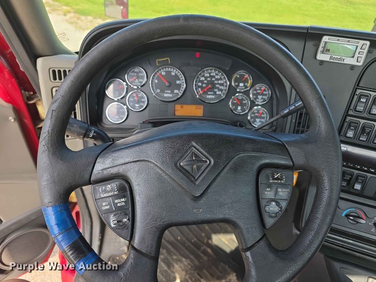 image for item FH6168 2016 International ProStar 122 semi truck
