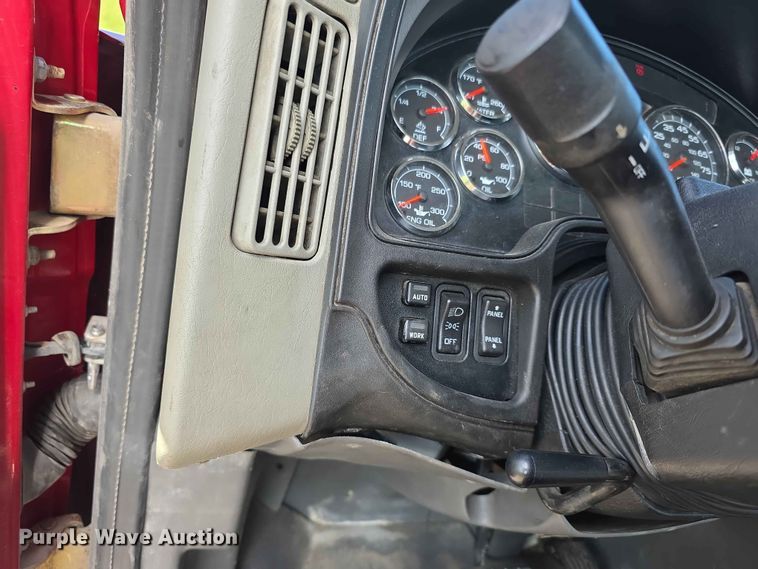 image for item FH6168 2016 International ProStar 122 semi truck
