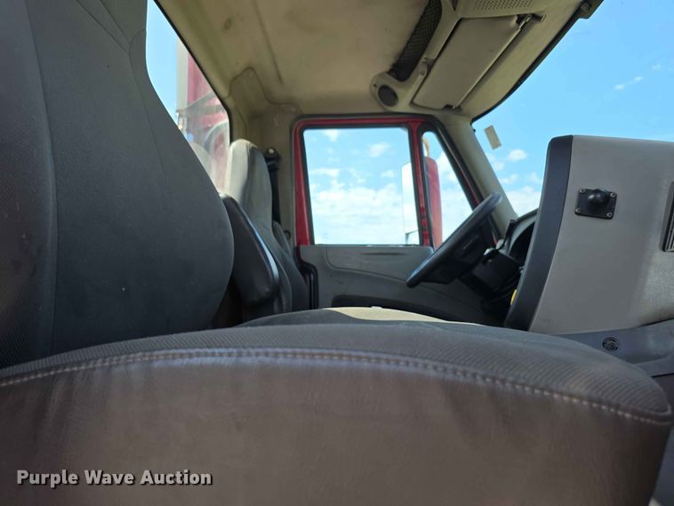 image for item FH6168 2016 International ProStar 122 semi truck
