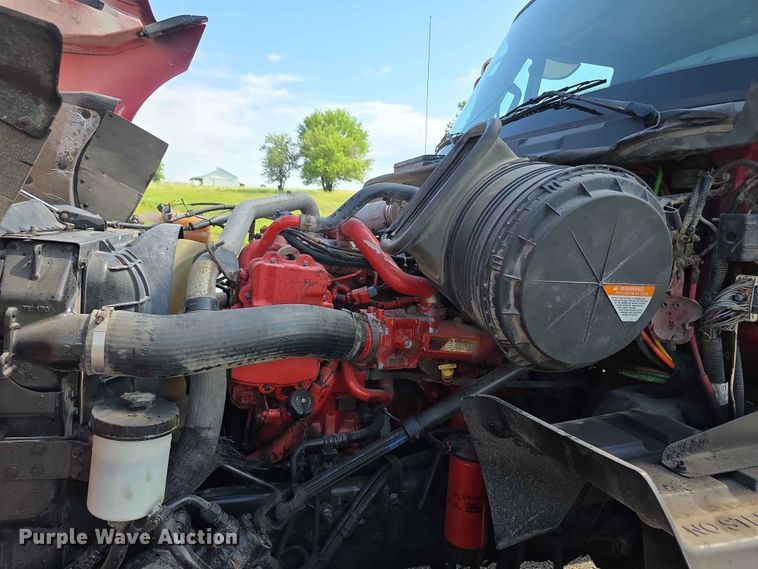 image for item FH6168 2016 International ProStar 122 semi truck