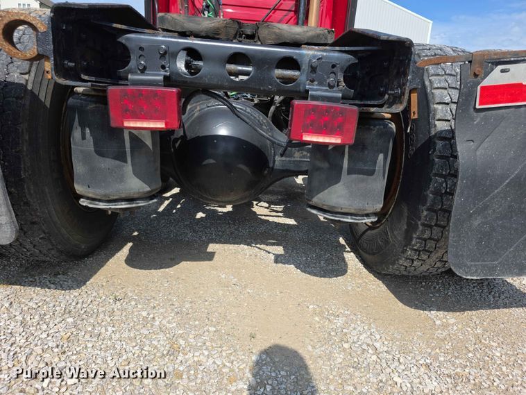 image for item FH6168 2016 International ProStar 122 semi truck