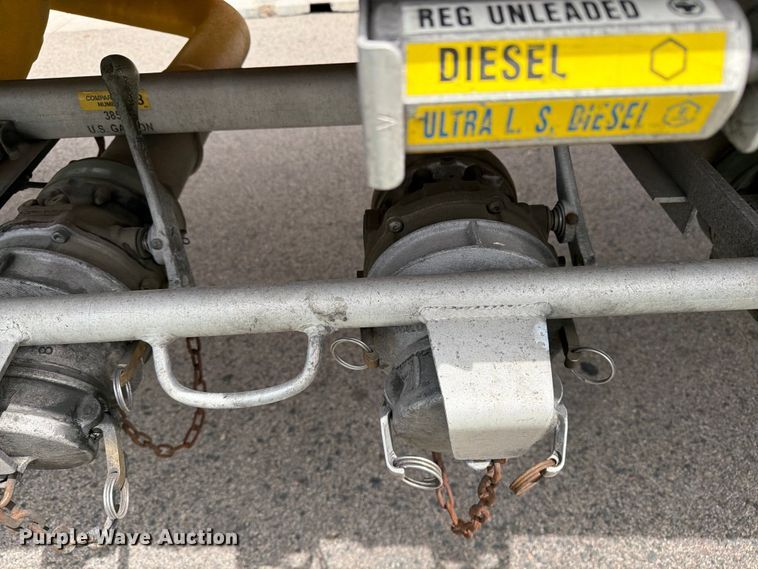 image for item FK0213 2013 Beall trailers BAST-97-3-DC fuel trailer