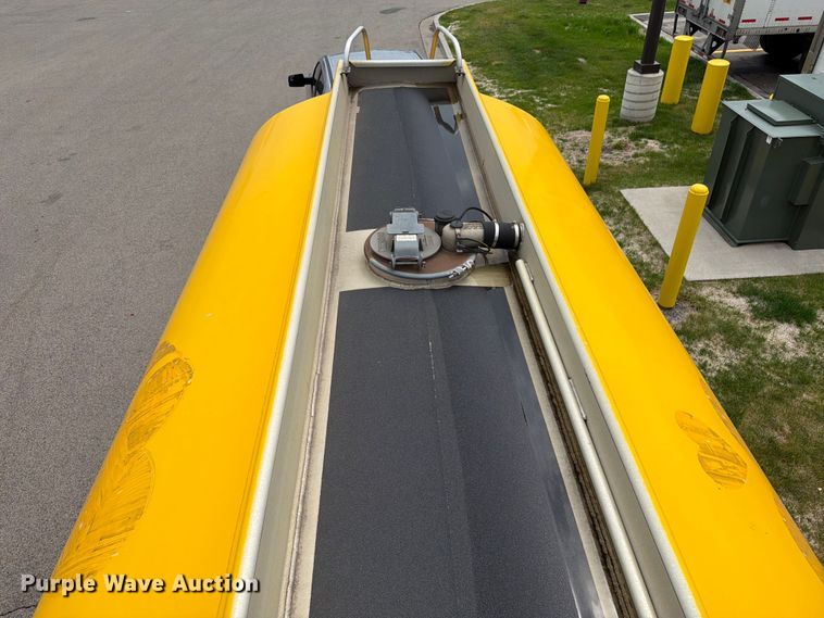 image for item FK0213 2013 Beall trailers BAST-97-3-DC fuel trailer