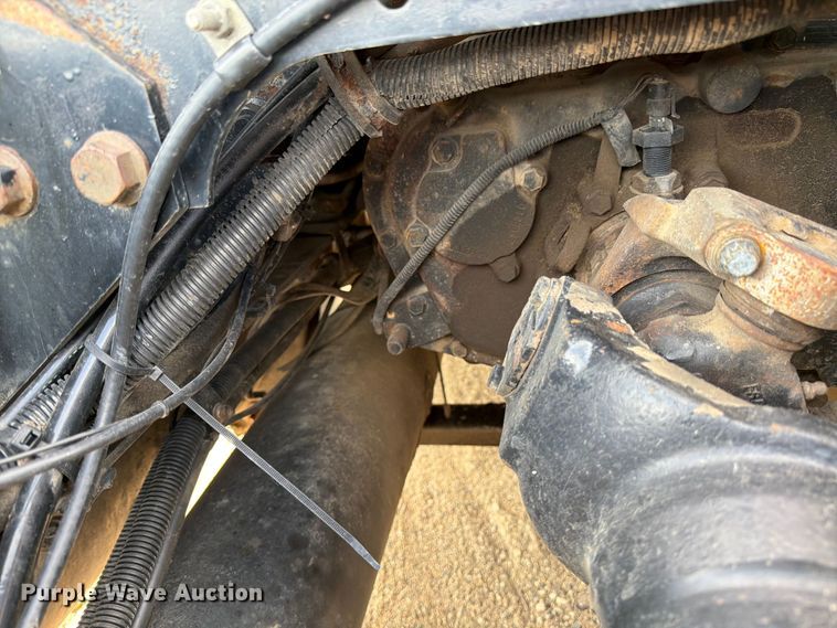 image for item FK0216 2007 International 9200i semi truck