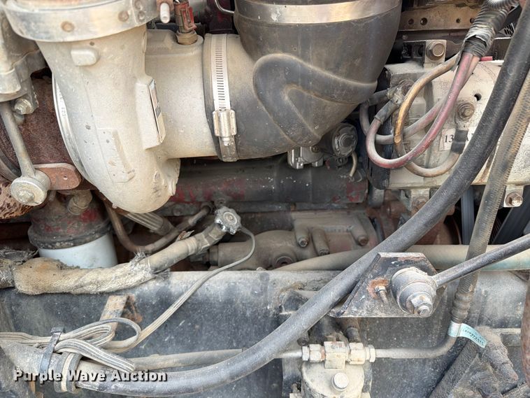 image for item FK0216 2007 International 9200i semi truck