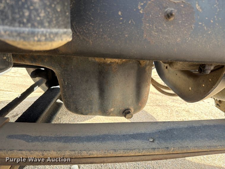image for item FK0217 2001 International 9100i semi truck