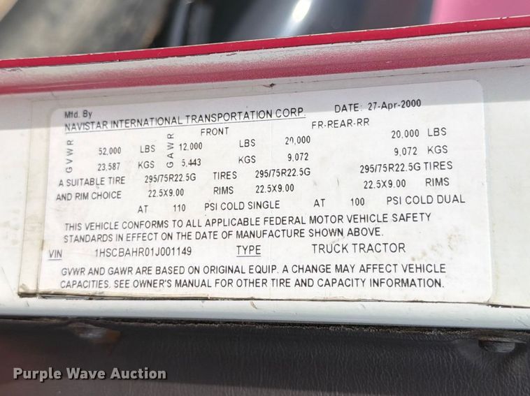 image for item FK0217 2001 International 9100i semi truck