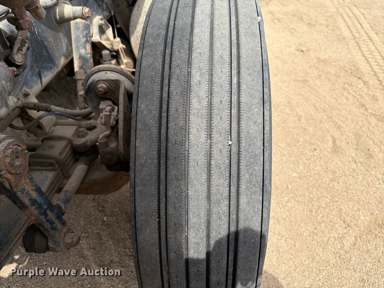 image for item FK0218 1999 International 9309 semi truck