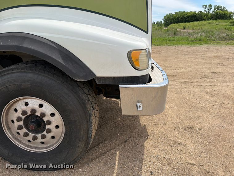 image for item FK0219 2015 International 5900i semi truck
