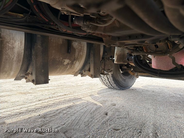 image for item FK0219 2015 International 5900i semi truck