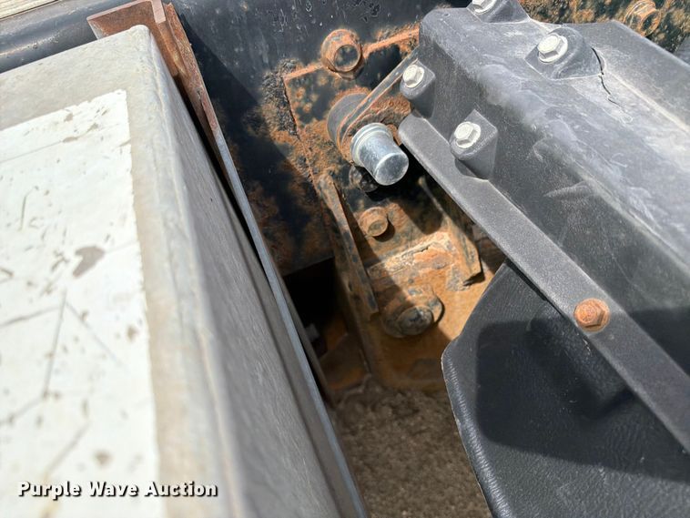 image for item FK0219 2015 International 5900i semi truck