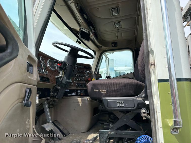 image for item FK0219 2015 International 5900i semi truck