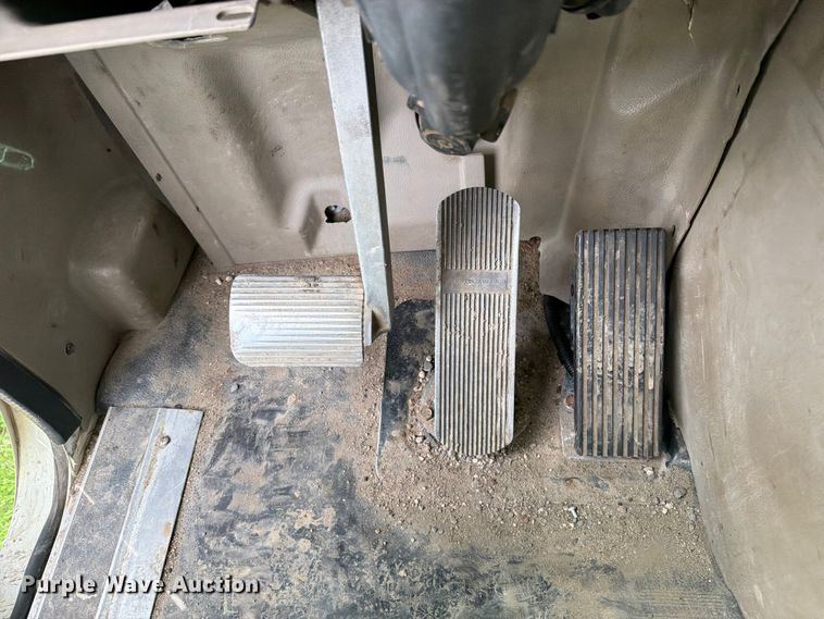 image for item FK0219 2015 International 5900i semi truck