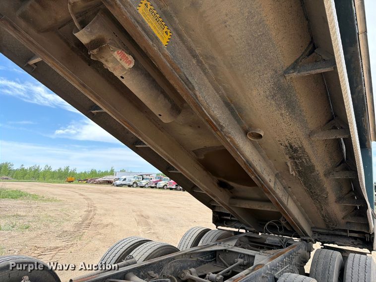image for item FK0222 2014 International WorkStar 7500 dump truck