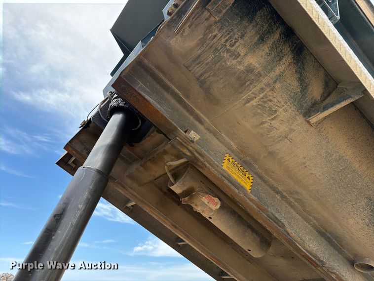 image for item FK0222 2014 International WorkStar 7500 dump truck