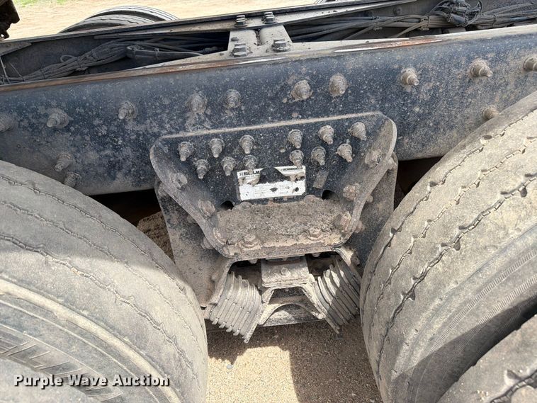 image for item FK0222 2014 International WorkStar 7500 dump truck