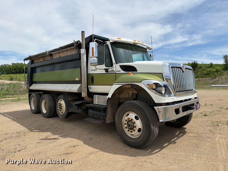 image for item FK0222 2014 International WorkStar 7500 dump truck