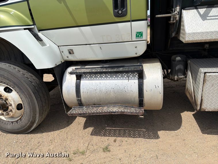 image for item FK0222 2014 International WorkStar 7500 dump truck