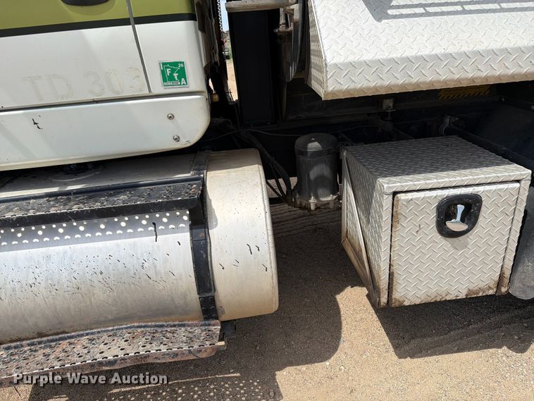 image for item FK0222 2014 International WorkStar 7500 dump truck