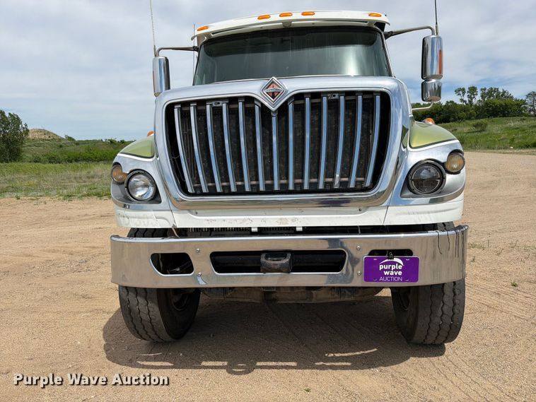 image for item FK0222 2014 International WorkStar 7500 dump truck