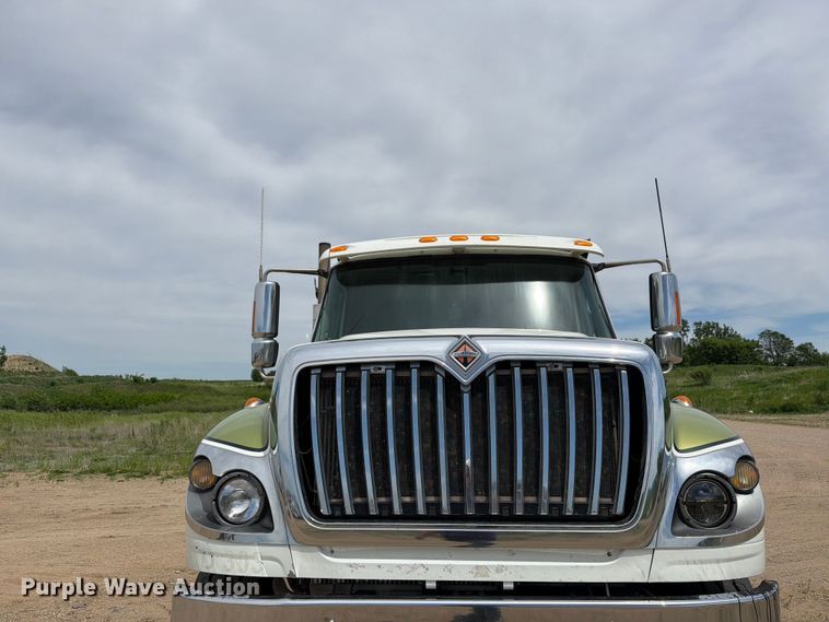 image for item FK0222 2014 International WorkStar 7500 dump truck