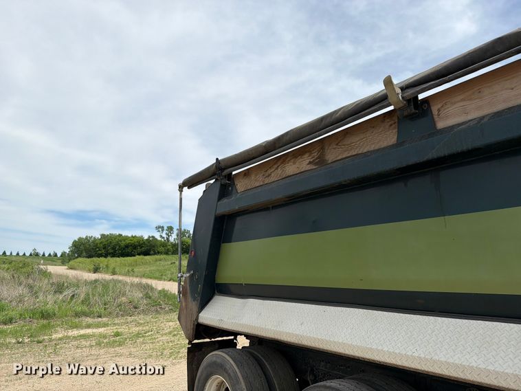 image for item FK0222 2014 International WorkStar 7500 dump truck